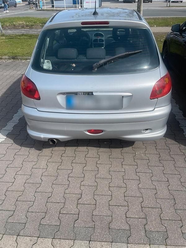 Gebraucht Peugeot 206 88 PS (64 kW) 2005 Gelb Kleinwagen