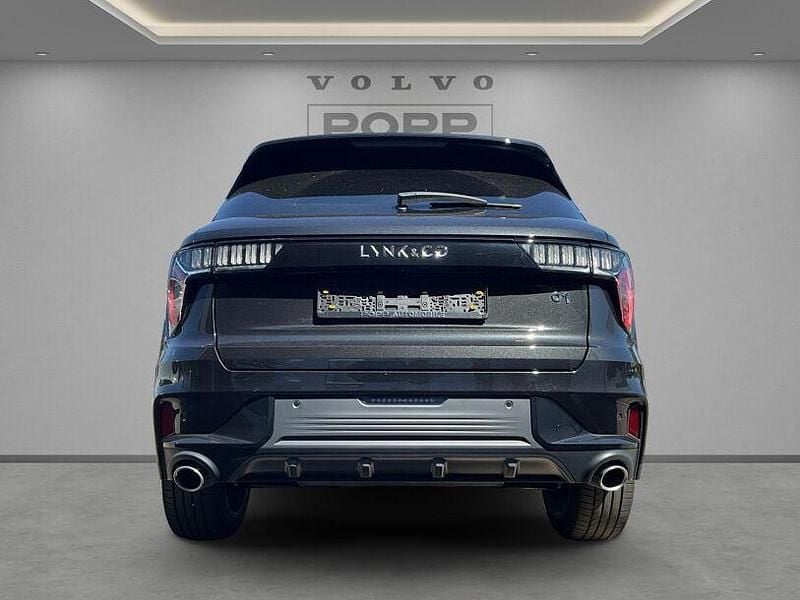 Neu Lynk & Co 01 261 PS (191 kW) 2025 Schwarz metallic SUV
