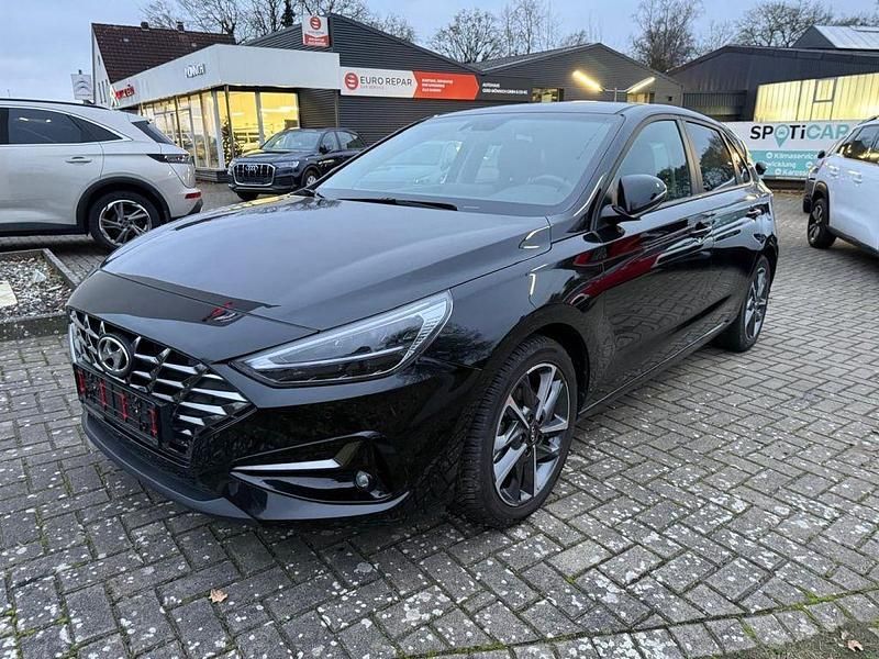 Schwarz Gebraucht 2022 Hyundai i30 Limousine | 18.900 € (Fairer Preis) - Bild 1/4