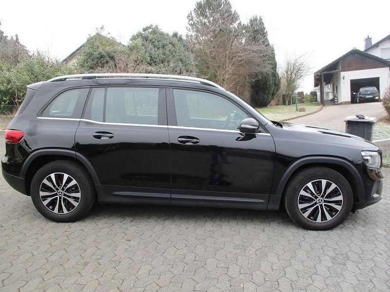 Gebraucht Mercedes GLB200 150 PS (110 kW) 2022 Schwarz SUV