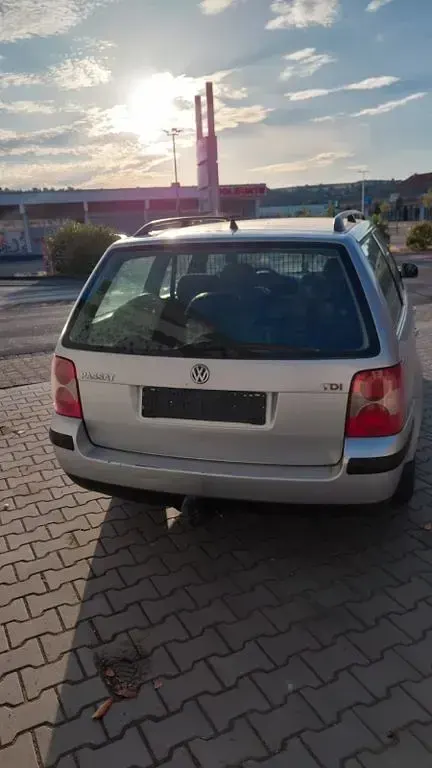 Gebraucht VW Passat Basis 101 PS (74 kW) 2002 Silber Kombi