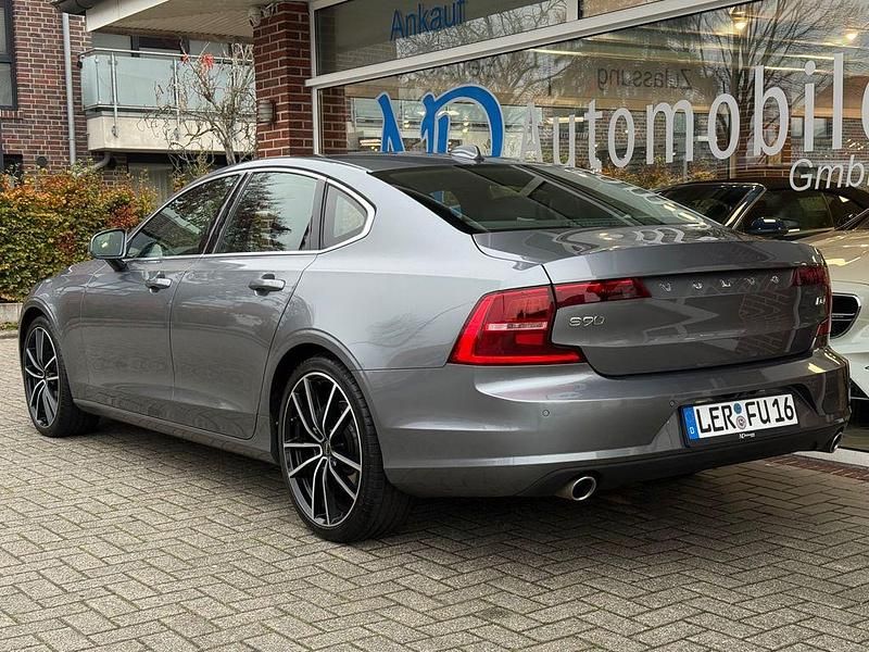 Gebraucht Volvo S90 Momentum 190 PS (139 kW) 2017 Osmium grey Limousine
