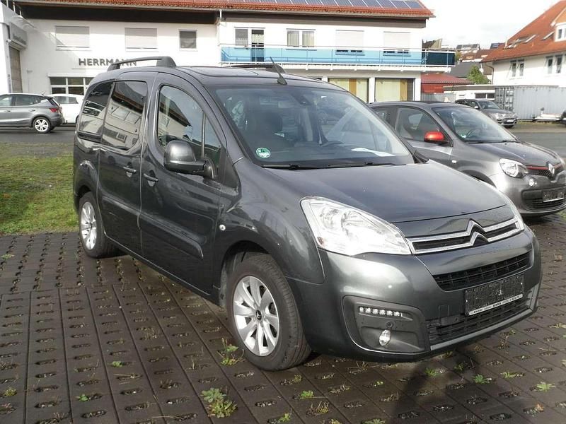 Gebraucht Citroën Berlingo PureTech 110 PS (80 kW) 2017 Grau Van / Kleinbus