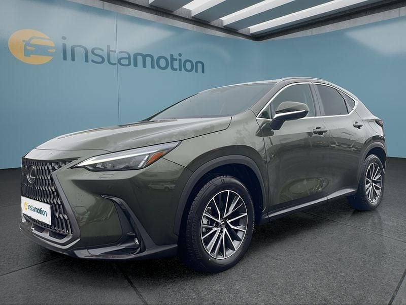 Grün Gebraucht 2025 Lexus NX350h Executive Line SUV | 47.949 € (Superpreis) - Bild 1/4