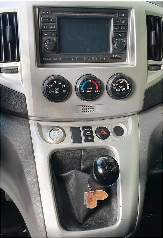 Gebraucht Nissan Evalia 110 PS (80 kW) 2015 Grau Van / Kleinbus