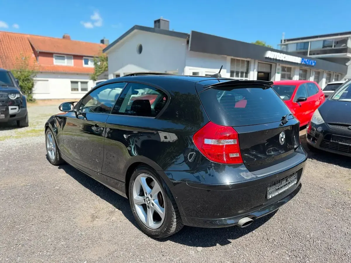 Gebraucht BMW 120 Coupé Advantage 170 PS (125 kW) 2008 Schwarz Coupé