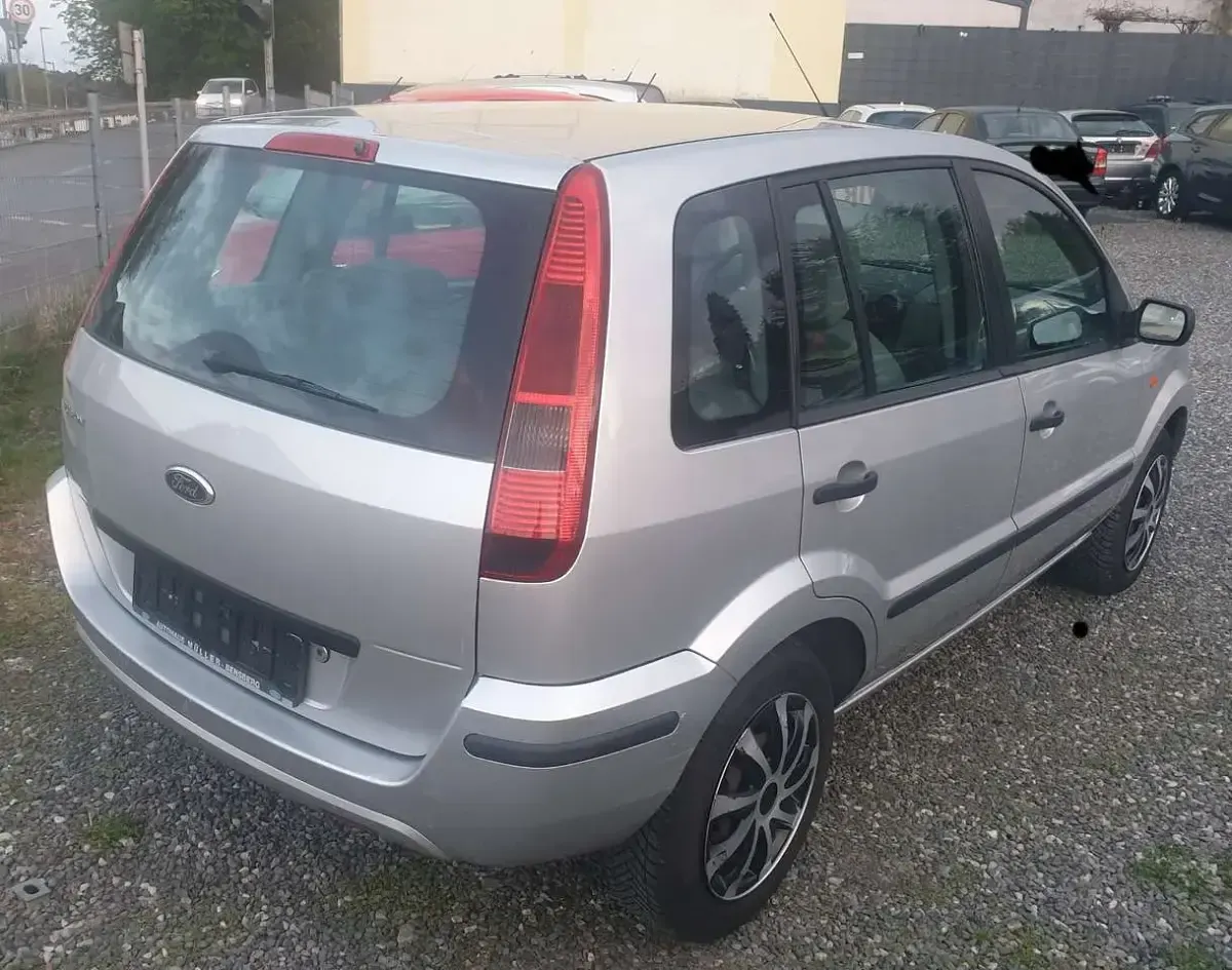 Gebraucht Ford Fusion Ambiente 101 PS (74 kW) 2005 Grau Kleinwagen