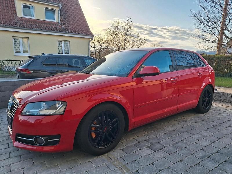 Second-hand Audi A3 S-Line 140 CP (102 kW) 2011 Roșu Hatchback