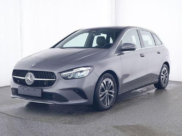 Gebraucht Mercedes B200 163 PS (119 kW) 2023 Van / Kleinbus