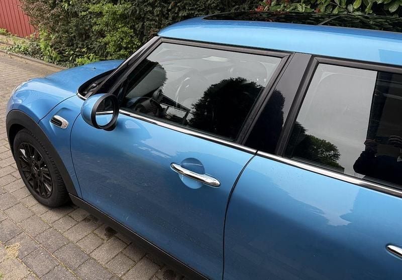 Second-hand Mini ONE 102 CP (75 kW) 2016 Albastru Hatchback