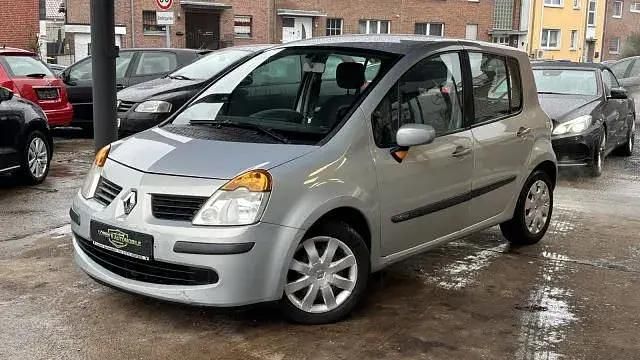 Second-hand Renault Modus Dynamique 112 CP (82 kW) 2005 Gri Monovolum