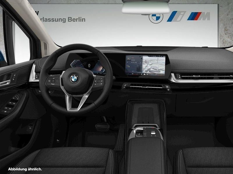 Gebraucht BMW 220 Active Tourer 156 PS (114 kW) 2024 Blau Van / Kleinbus