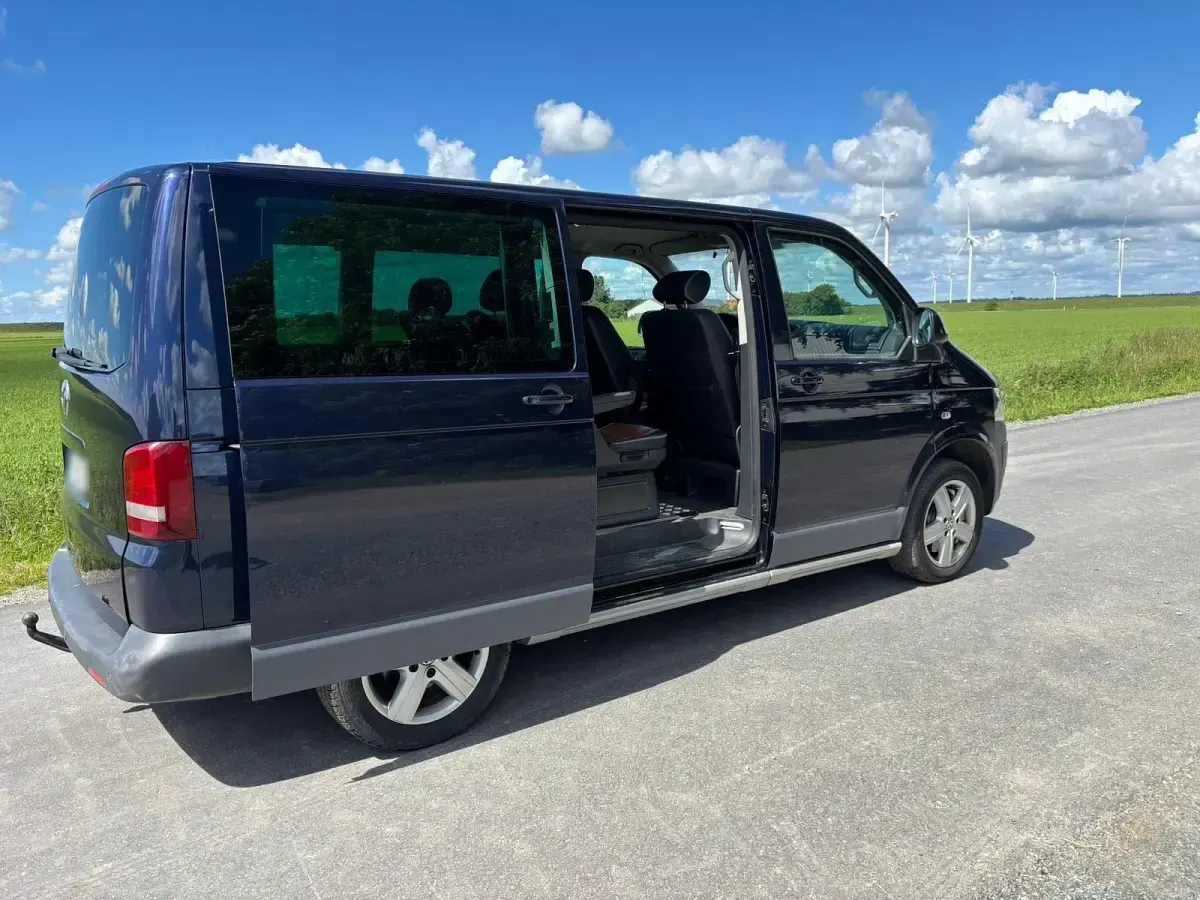 Gebraucht VW Multivan PanAmericana 179 PS (131 kW) 2011 Blau Van / Kleinbus