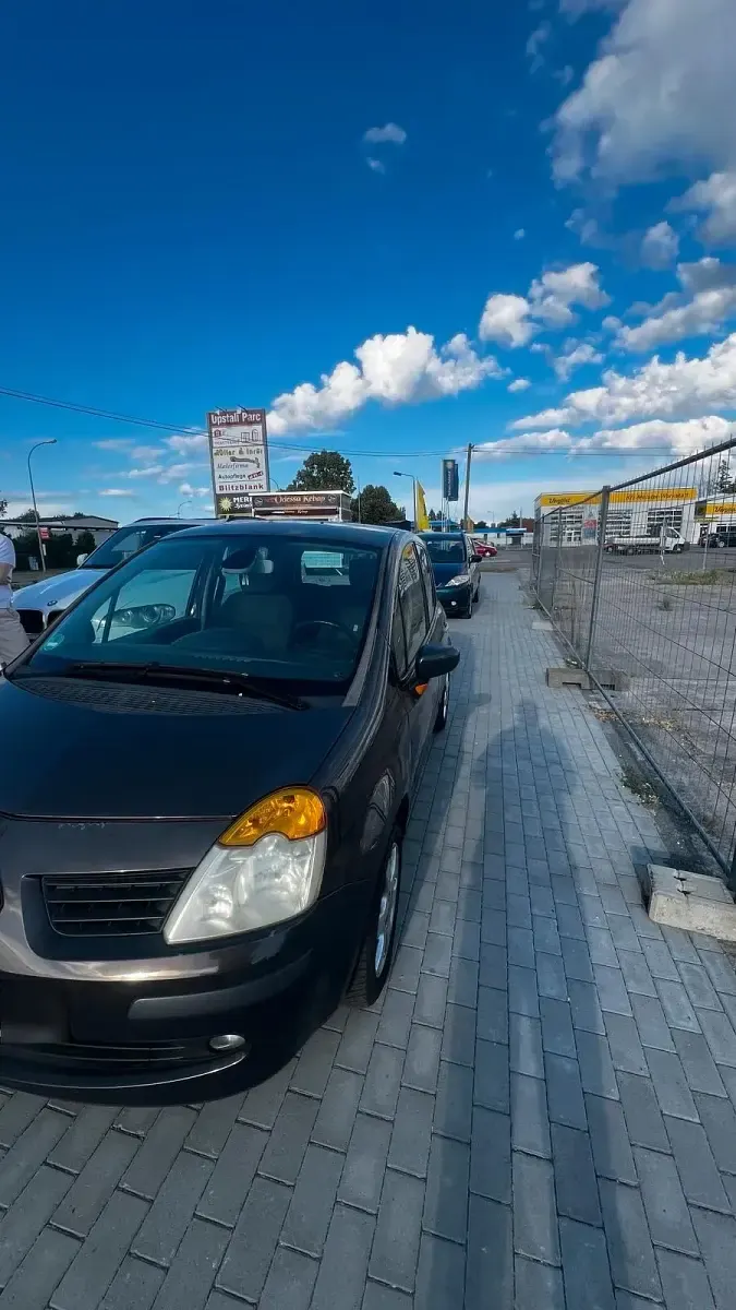 Gebraucht Renault Modus 111 PS (81 kW) 2005 Silber Van / Kleinbus