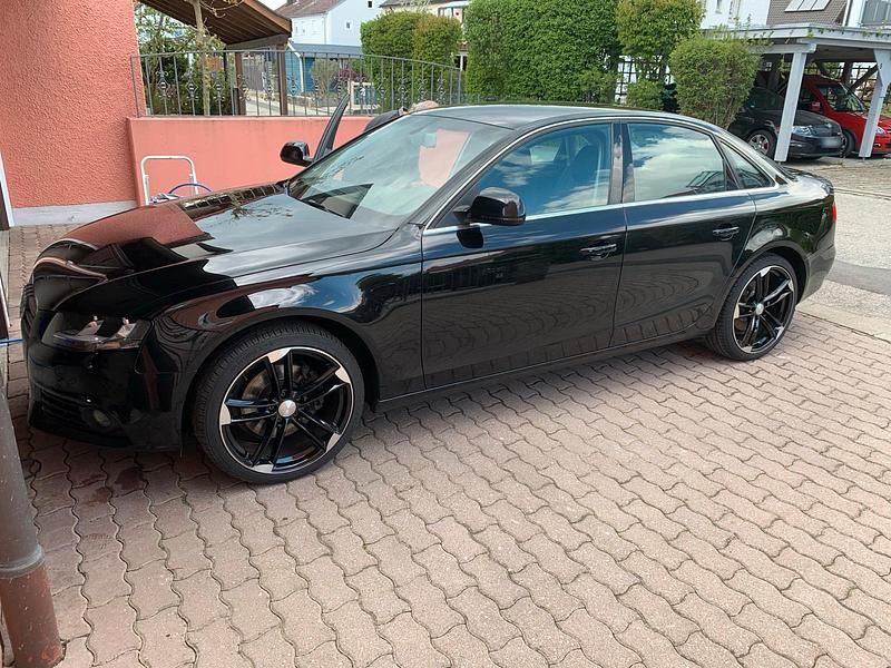 Gebraucht Audi A4 Comfort 160 PS (117 kW) 2008 Schwarz Limousine