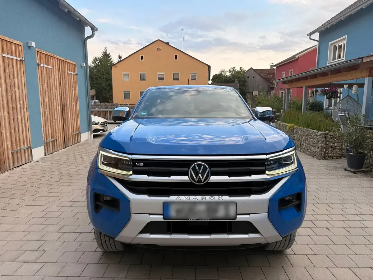Gebraucht VW Amarok Aventura 241 PS (177 kW) 2023 Blau Pickup