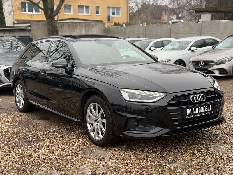 Gebraucht Audi A4 Advanced 204 PS (150 kW) 2022 Schwarz Kombi