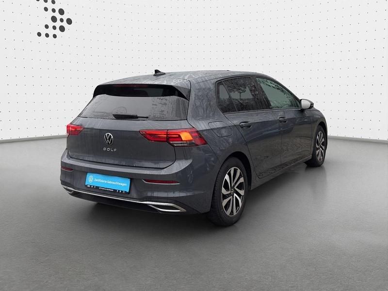 Gebraucht VW Golf VIII Active 150 PS (110 kW) 2022 Grau Limousine