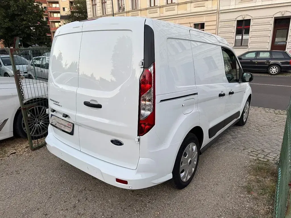 Gebraucht Ford Transit Connect 120 PS (88 kW) 2021 Frozen white Van / Kleinbus