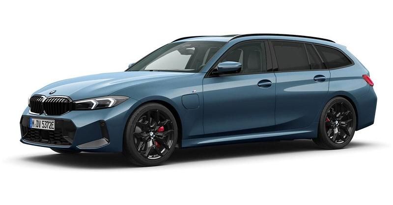 Blau Gebraucht 2024 BMW 330e Comfort Edition Kombi | 53.048 € - Bild 1/4