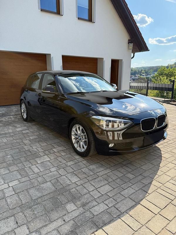 Gebraucht BMW 118 170 PS (125 kW) 2014 Schwarz Kleinwagen