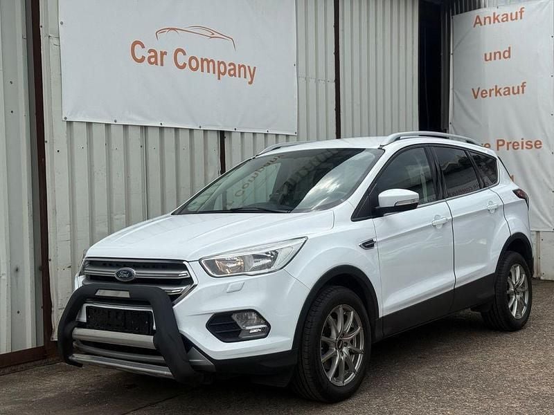 Weiß Gebraucht 2018 Ford Kuga Cool & Connect SUV | 13.490 € (Guter Preis) - Bild 1/4