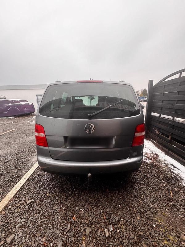 Gebraucht VW Touran 110 PS (80 kW) 2006 Grau Van / Kleinbus