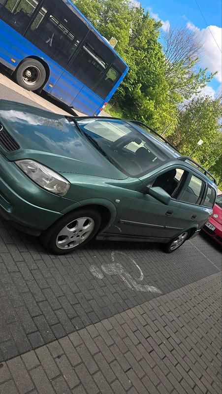 Gebraucht Opel Astra Edition 101 PS (74 kW) 1999 Grün Kombi