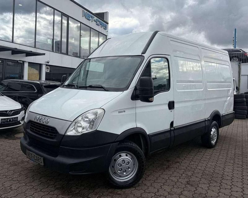 Gebraucht Iveco Daily 126 PS (92 kW) 2013 Weiß Van / Kleinbus