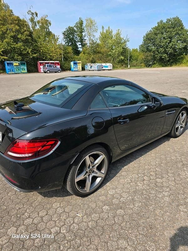 Schwarz Gebraucht 2020 Mercedes SLC200 Cabrio | 32.850 € (Fairer Preis) - Bild 1/4