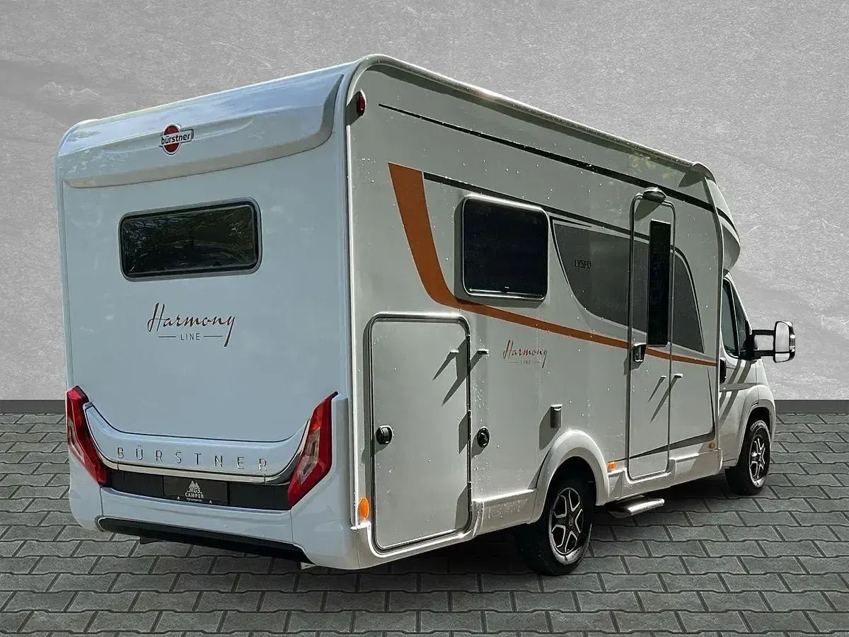 Gebraucht Buerstner Lyseo TD 140 PS (102 kW) 2025 Weiss Van