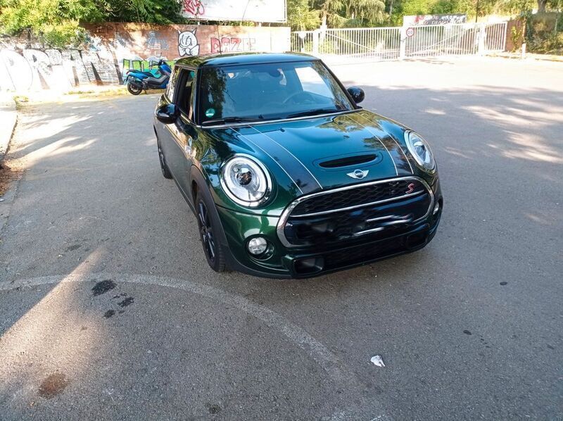 Grün Gebraucht 2015 Mini Cooper S Kleinwagen | 16.300 € (Etwas zu teuer) - Bild 1/4