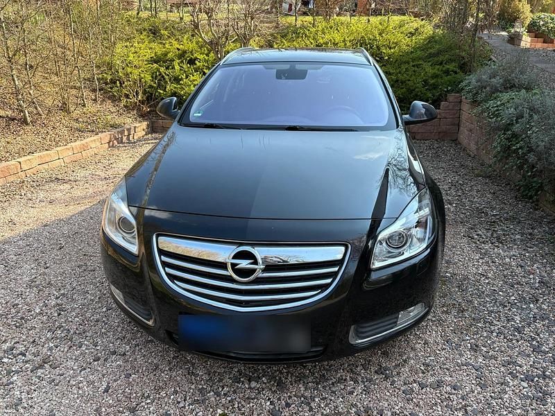 Gebraucht Opel Insignia 160 PS (117 kW) 2011 Schwarz Kombi