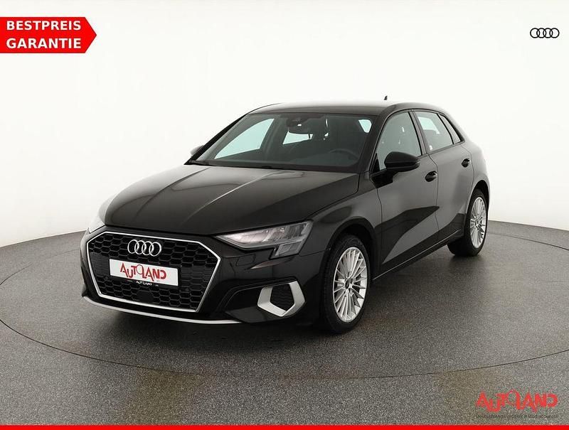 Schwarz Gebraucht 2022 Audi A3 Comfort Limousine | 22.990 € (Etwas zu teuer) - Bild 1/4