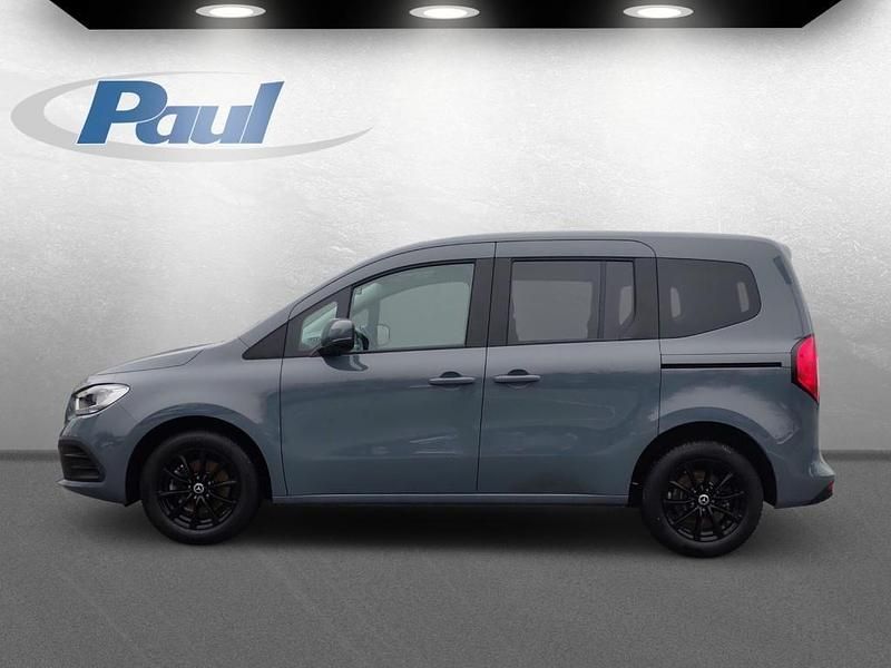 Gebraucht Mercedes T160 Style 95 PS (69 kW) 2024 Magnetitgrau Van / Kleinbus
