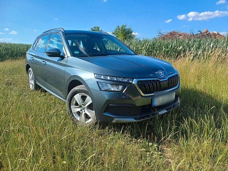 Grau Gebraucht 2022 Skoda Kamiq Clever SUV | 14.500 € (Superpreis) - Bild 1/4