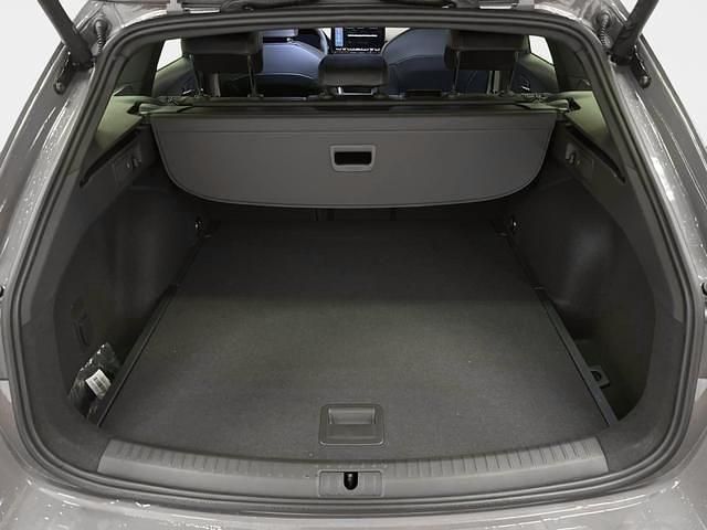 Neu Cupra Leon 204 PS (150 kW) 2026 S7  magnetich tech met.