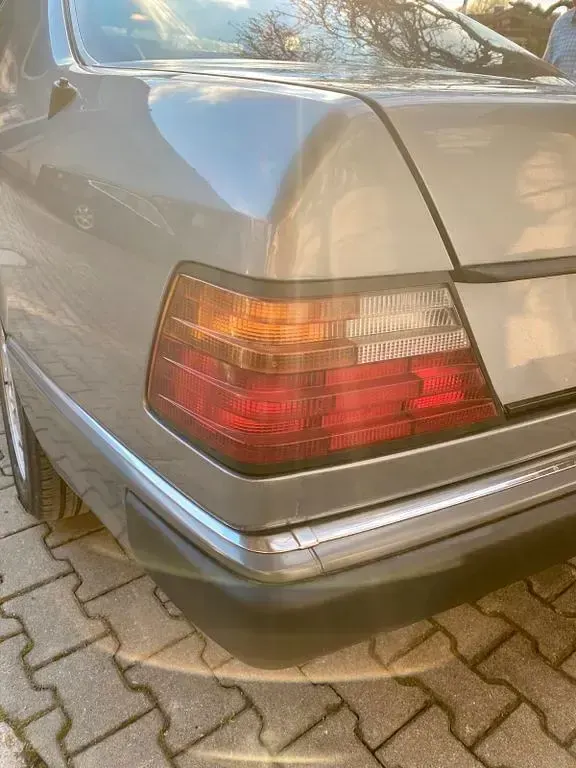 Gebraucht Mercedes 230 Classic 132 PS (97 kW) 1989 Grau Coupé