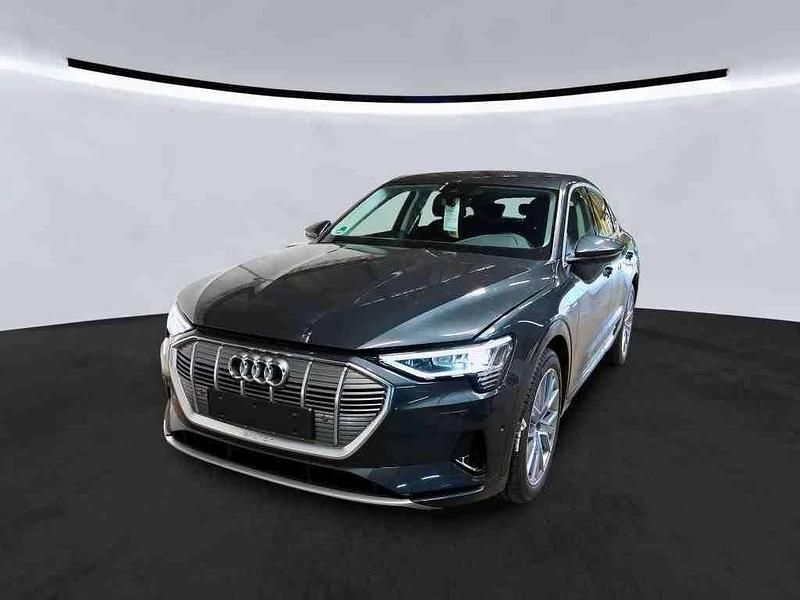 Grau Gebraucht 2023 Audi e-tron Sportback Advanced SUV | 30.690 € - Bild 1/4
