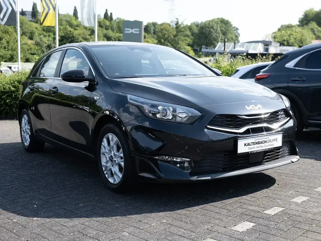 Gebraucht Kia Ceed Vision 140 PS (102 kW) 2025 Schwarz Kleinwagen