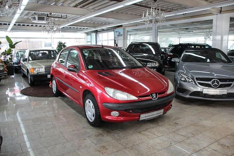 Gebraucht Peugeot 206 75 PS (55 kW) 2002 Rot Limousine
