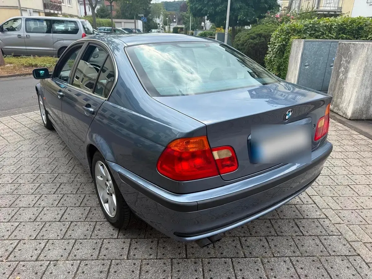 Gebraucht BMW 328 193 PS (141 kW) 1998 Blau Limousine