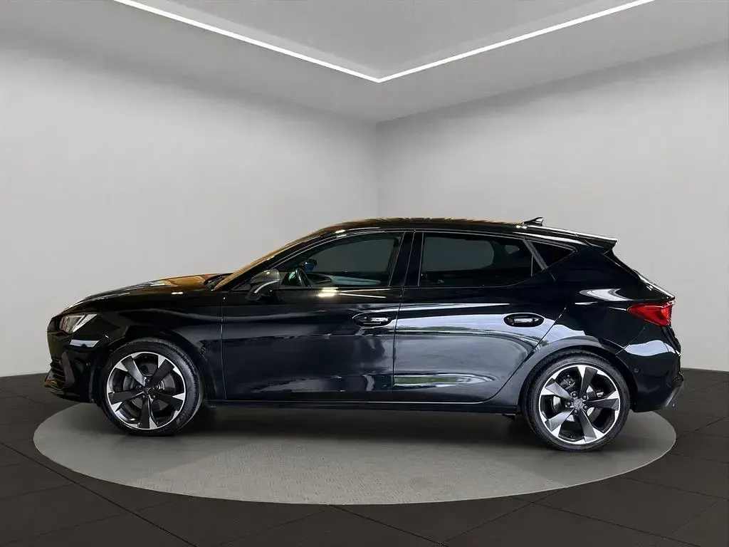 Gebraucht Cupra Leon Basis 150 PS (110 kW) 2024 Schwarz Limousine