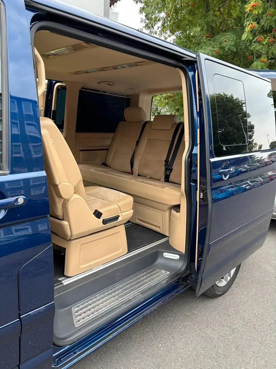 Gebraucht VW T5 Highline 174 PS (127 kW) 2008 Blau Van
