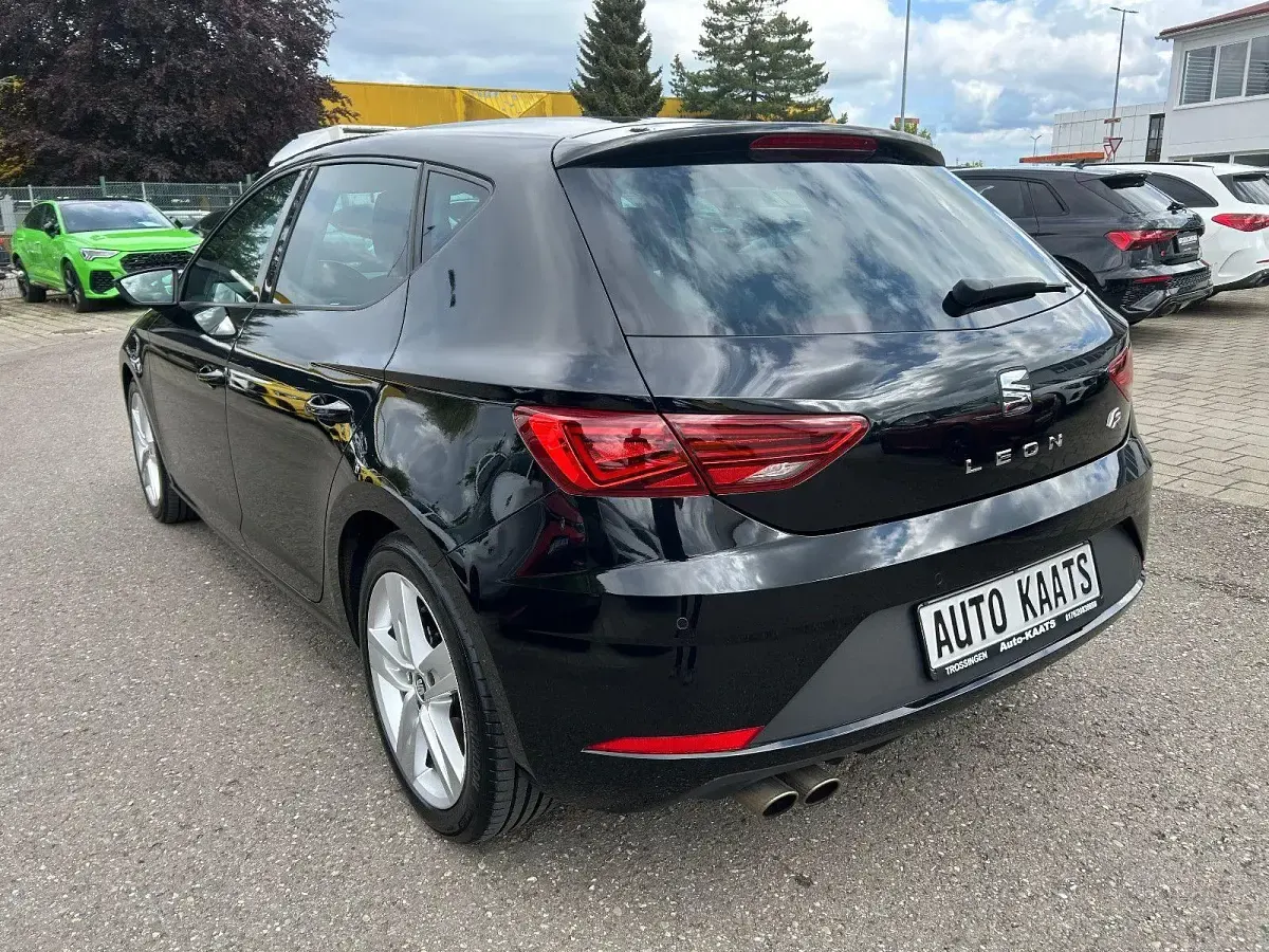 Gebraucht Seat Leon FR 125 PS (91 kW) 2018 Schwarz Limousine
