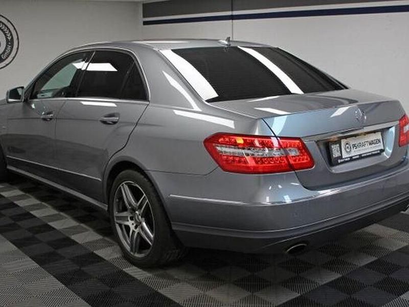 Gebraucht Mercedes E350 Avantgarde 292 PS (214 kW) 2009 Silber Limousine