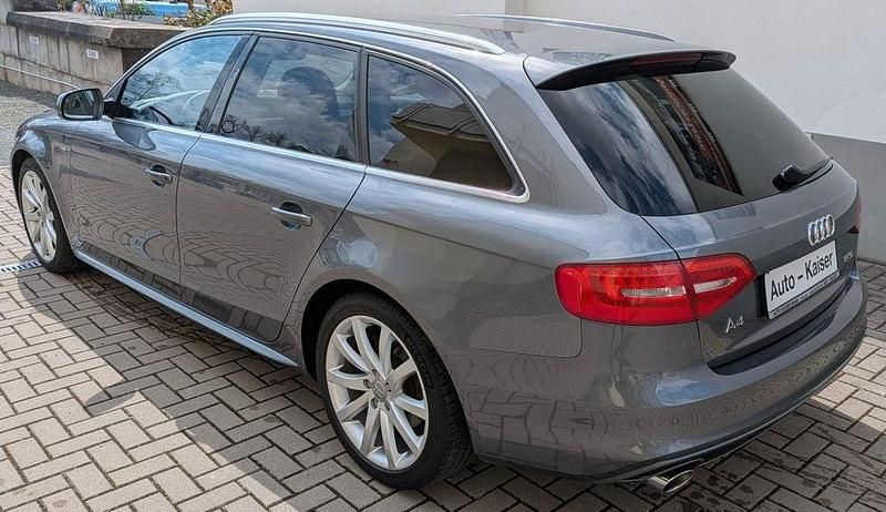 Używany Audi A4 Ambition 170 KM (125 kW) 2015 Szary Kombi