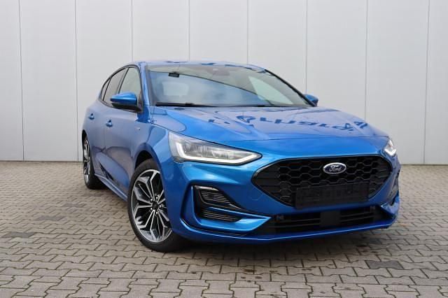 Blau Neu 2024 Ford Focus ST-Line X Limousine | 34.290 € (Teuer) - Bild 1/4