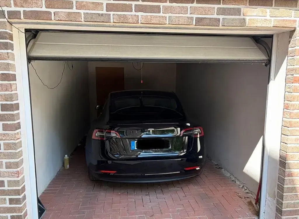 Gebraucht Tesla Model 3 208 kW (283 PS) 2022 Schwarz Limousine