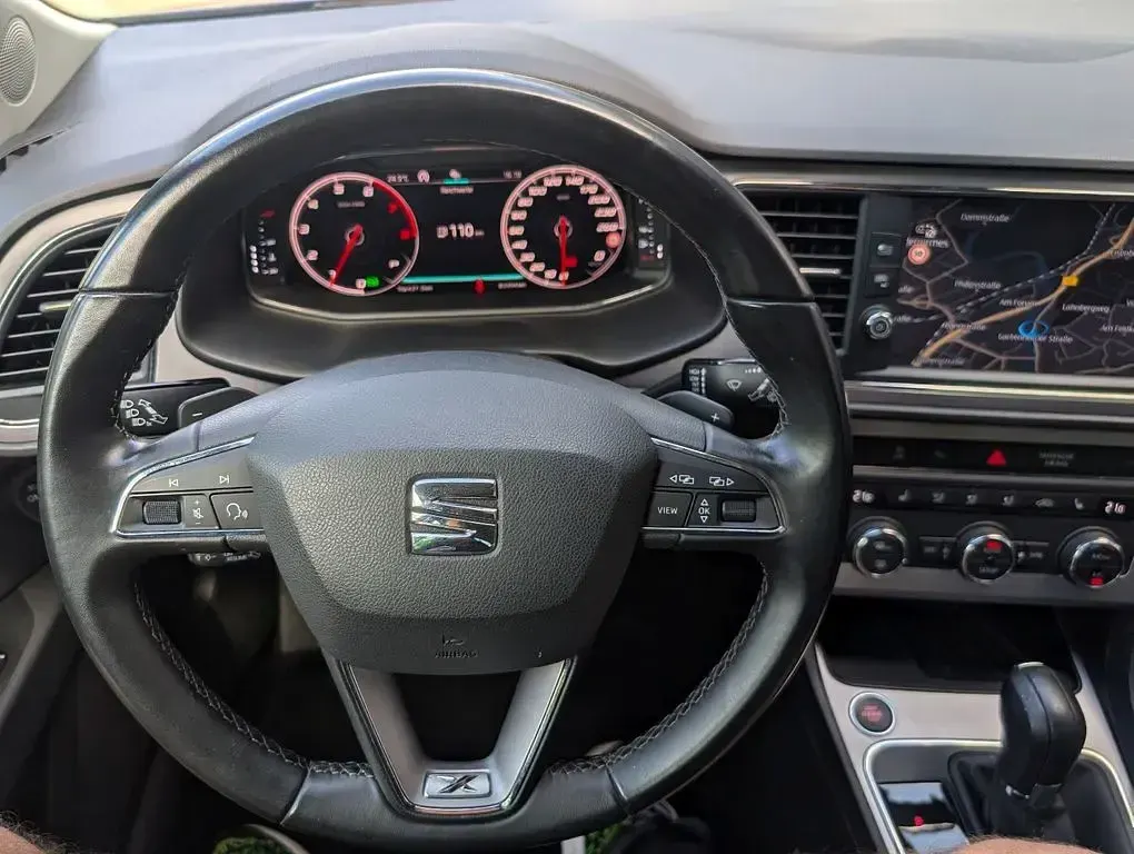 Gebraucht Seat Leon XCELLENCE 150 PS (110 kW) 2020 Blau Limousine
